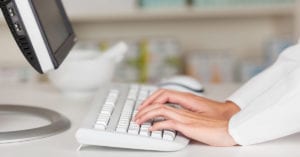 drogaria onofre automatiza informacoes de seus processos