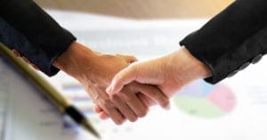 Associativismo é caminho para empresários deixarem o vitimismo