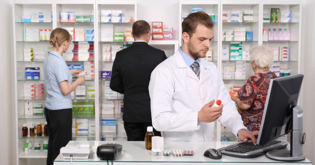 atribuições do farmacêutico