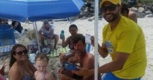 Nissei inova ao vender protetor solar na orla paranaense