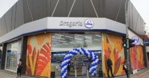 Coop investe R$ 650 mil e inaugura 50ª drogaria