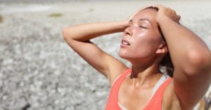 Ginecologista alerta sobre incidência de candidíase no verão