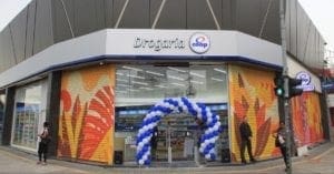 Drogaria Coop lança campanha com pelúcias Disney