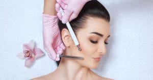 Projeto de lei reconhece atuação de farmacêuticos na área da estética