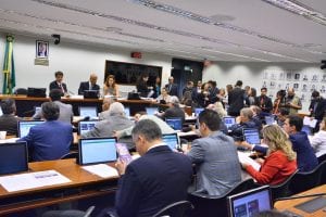 Assistência farmacêutica é tema de debate