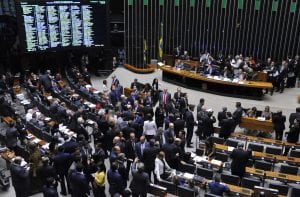 Câmara dos deputados promove audiência sobre a situação da assistência farmacêutica no País