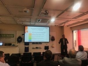 Retail Farma promove workshop de plano de negócios compartilhado