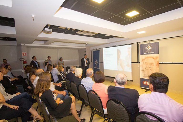 Marcelo Cançado conduziu a apresentação do Instituto