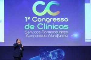 Desenvolvimento dos serviços farmacêuticos é destaque no 1º Congresso de Clínicas da Abrafarma