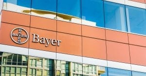 Bayer e Azitra exploram microbioma cutâneo humano na produção de produtos dermatológicos