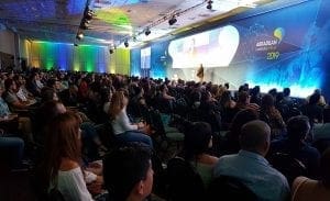 Reuniões de negócios, relacionamento e networking no Abradilan Conexão Farma 2020