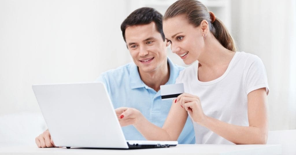 covid-19-e-commerce-cresce-e-compra-nas-lojas-fisicas-caem