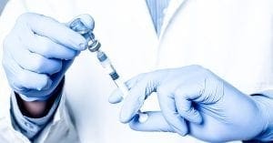 Alemanha e Reino Unido iniciam testes clínicos para vacina contra o coronavírus