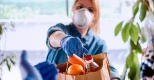 Sindusfarma doa R$ 1,1 milhão, 10 mil cestas básicas para 40 mil pessoas