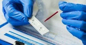 Testes da Covid-19 em farmácias: 57% dos leitores do Portal Guia da Farmácia são a favor