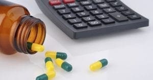 Após suspensão, governo autoriza reajuste de até 5,21% nos preços dos medicamentos