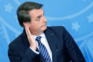 Bolsonaro diz que seu exame para Covid-19 deu positivo