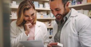 Balconistas x farmacêuticos: entenda as diferenças