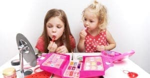 Como escolher cosméticos para crianças