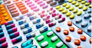 Consumo de analgésicos e vitaminas cresce durante a pandemia