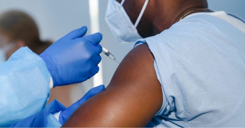 medicago-e-gsk-plabejam-testes-das-fases-2-e-3-de-vacina-contra-a-covid-1-9