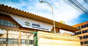 Anvisa atualiza guia de uso emergencial de vacinas