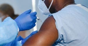 Senado aprova MP que destina R$ 1,99 bilhão para ‘vacina de Oxford’