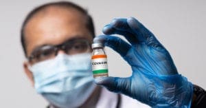 Farmacêutica decide pedir à Anvisa autorização para testes da fase 3 de vacina indiana