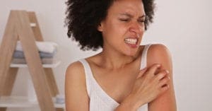 Dermatite atópica: o que é, causas, sintomas e como tratar