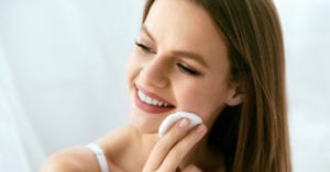 Brasileiros estão cuidando mais da pele desde o início da pandemia