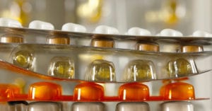 Governo português aprova decreto-lei que proíbe publicidade a descontos em medicamentos