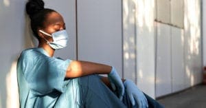 Após passar de 500 mil mortos, Brasil se aproxima de 18 milhões de casos