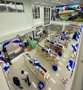 Farmácias-São-João-expansão-dentro