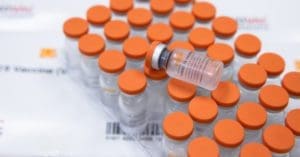 CoronaVac dobra anticorpos em quem já teve Covid-19, revela pesquisa