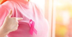 Outubro Rosa: informações que toda mulher precisa ter sobre câncer de mama