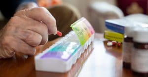 Abandono de remédio pode agudizar, piorar ou até prolongar doenças