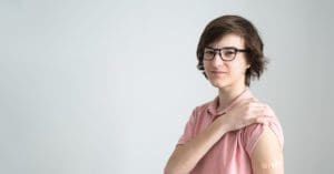 Ministério recua e tira adolescentes sem comorbidades da lista de vacinação contra a Covid-19
