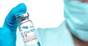 CFF lança curso de capacitação de farmacêuticos em serviço de vacinação