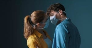 Estudo explica por que algumas pessoas não se infectam com a Covid-19