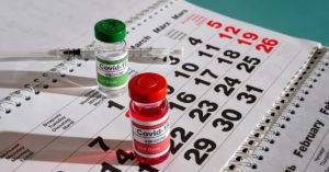 Governo de SP reduz intervalo da dose de reforço contra Covid-19 de 5 para 4 meses