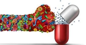 Detecção de superbactérias resistentes a antibióticos triplica no Brasil durante a pandemia