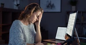 Janeiro Branco reforça relação entre saúde mental e doenças da pele