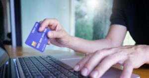 E-commerce brasileiro fecha o ano de 2021 com alta de 48,41% no faturamento