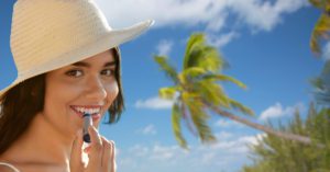 Verão pede proteção extra à pele dos lábios; saiba os cuidados necessários para manter a saúde da região