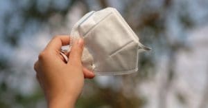SP retira obrigatoriedade do uso de máscaras em locais fechados