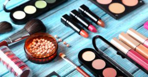 Vendas do setor de Higiene Pessoal, Perfumaria e Cosméticos fecham 1º trimestre com crescimento de 6,5%, diz Abihpec