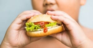 Novo estudo mostra que obesidade não diagnosticada coloca em risco a saúde de 124 milhões de crianças e adolescentes em todo o mundo