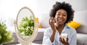 3 maneiras de deixar a pele mais receptiva para os cosméticos