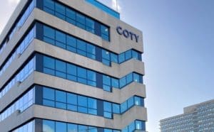 Coty anuncia Risqué como marca aprovada no Leaping Bunny