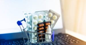 Mais de 31% já compram medicamentos on-line, revela novo estudo sobre Drogarias da CVA Solutions